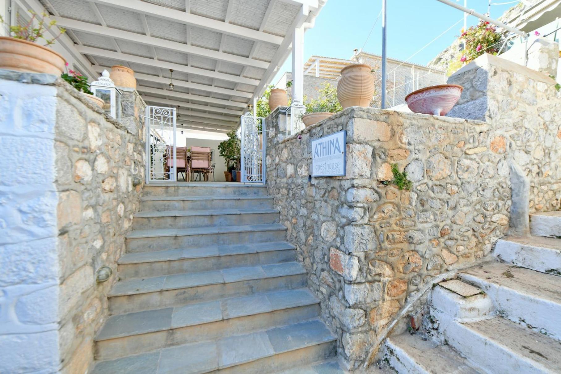 Athina Guesthouse 伊兹拉 外观 照片