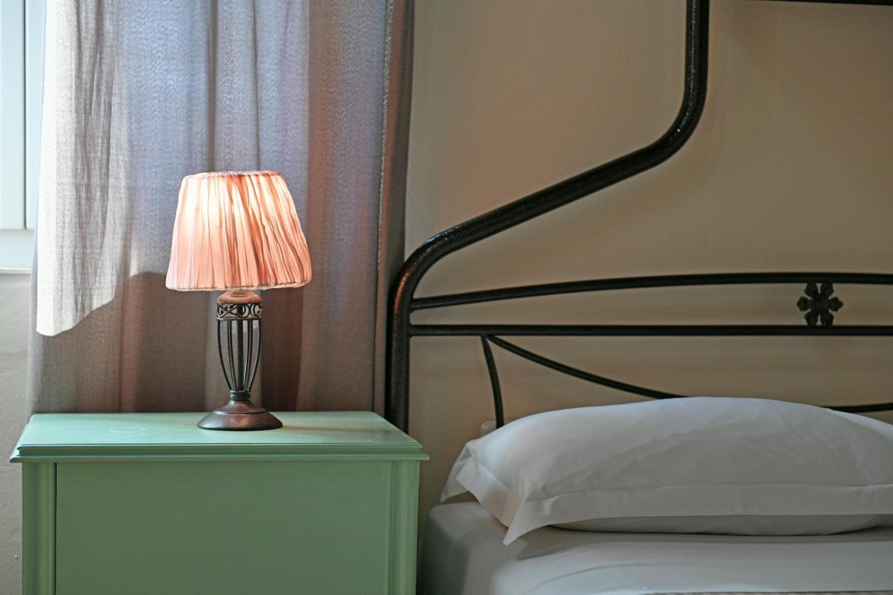 Athina Guesthouse 伊兹拉 外观 照片