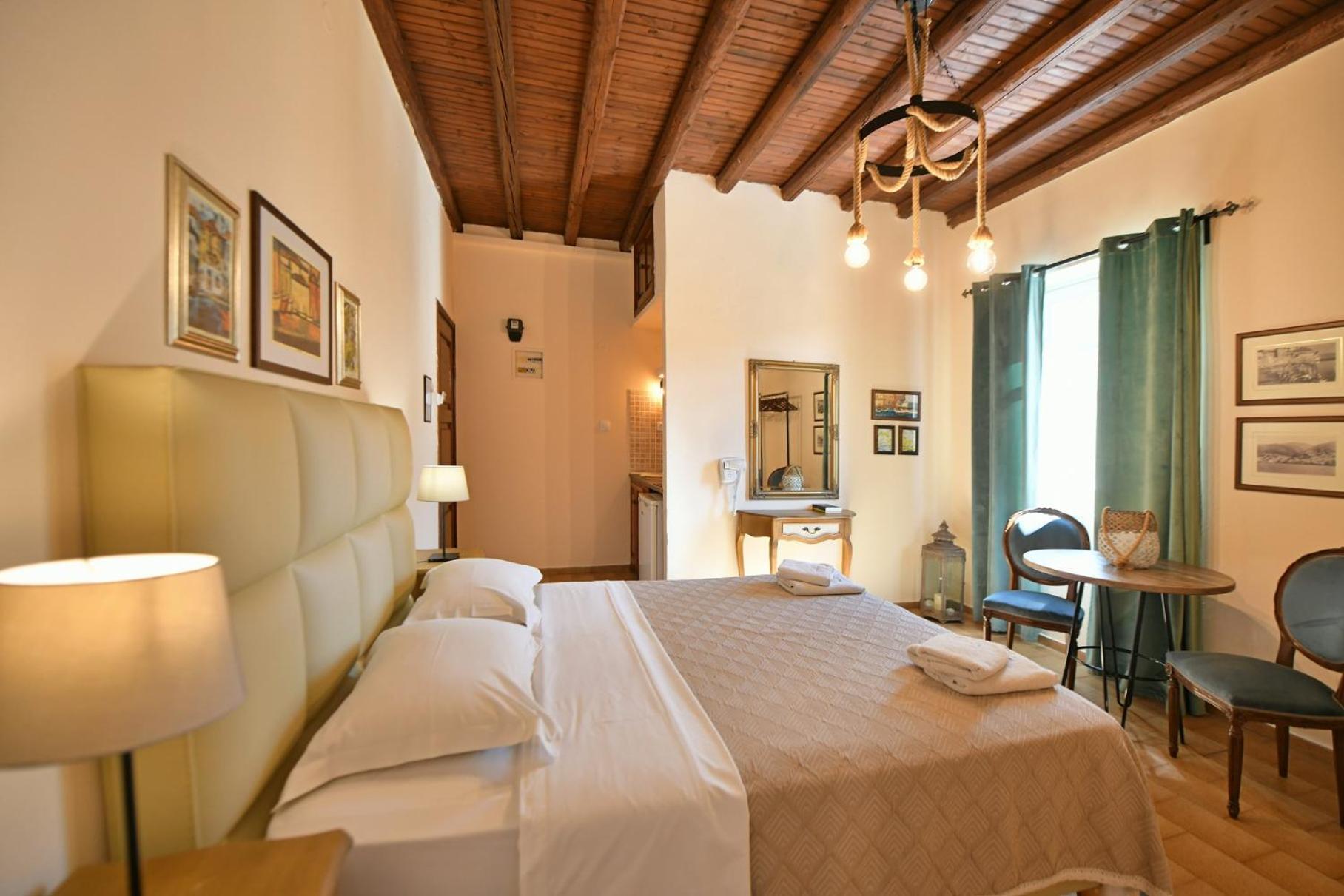 Athina Guesthouse 伊兹拉 外观 照片