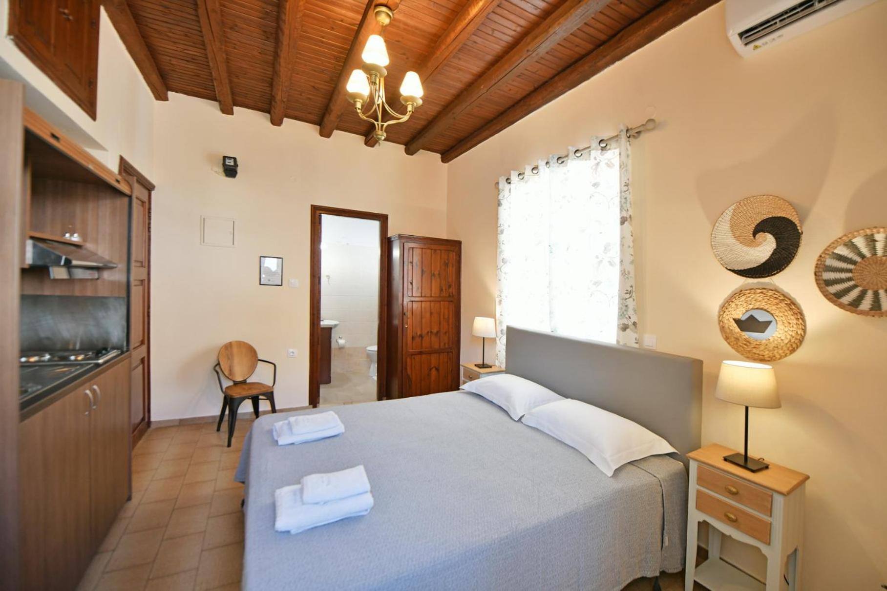 Athina Guesthouse 伊兹拉 外观 照片